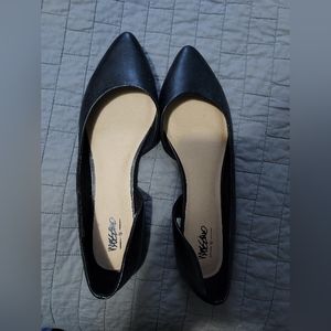 Mossimo flats size 7.5
